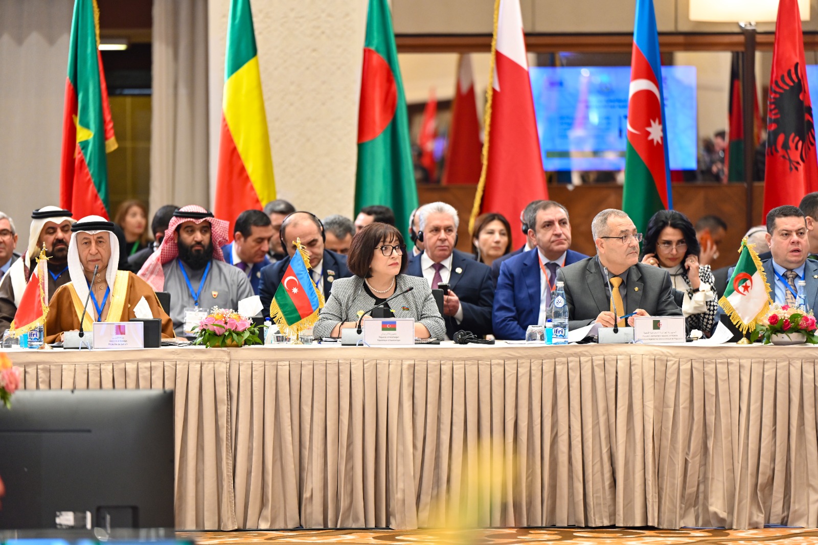 Председатель Милли Меджлиса Сагиба Гафарова выступила с речью на 17-й сессии Конференции ПС ОИС